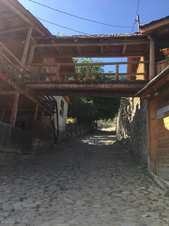 Mestialux Guesthouse Екстер'єр фото